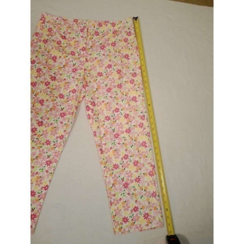 Lilly Pulitzer Size 6 Floral Print Cotton Capri Pants - Picture 9 of 9